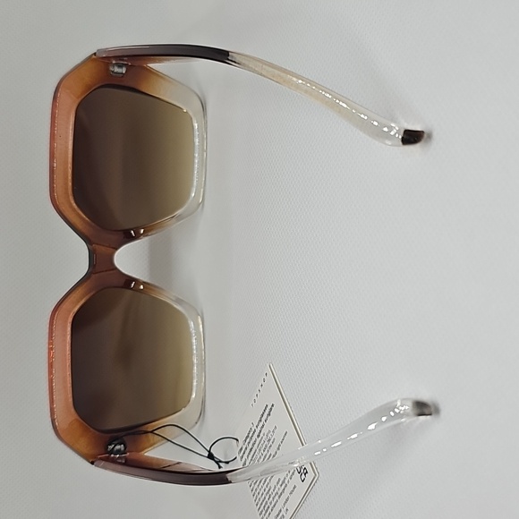 Topshop curved square sunglasses in pink - Picture 7 of 11